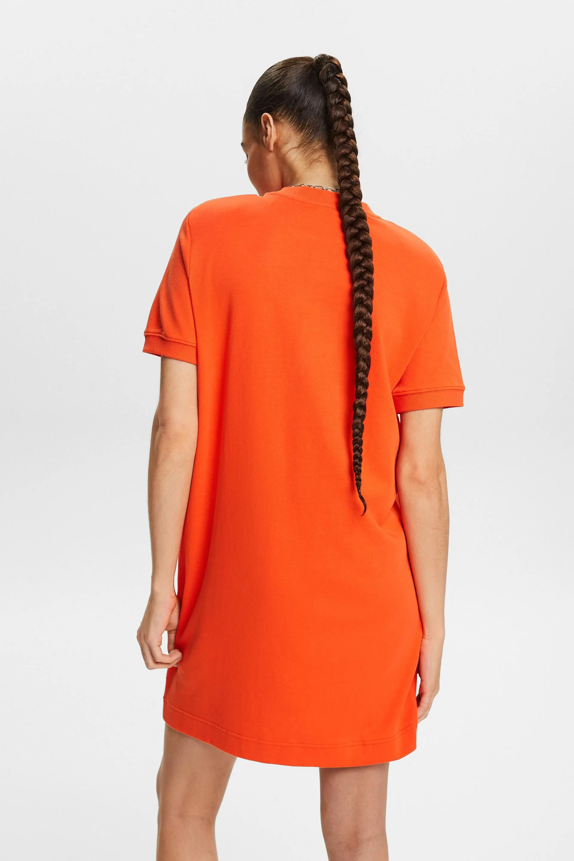 Abito t-shirt in cotone con spalline imbottite