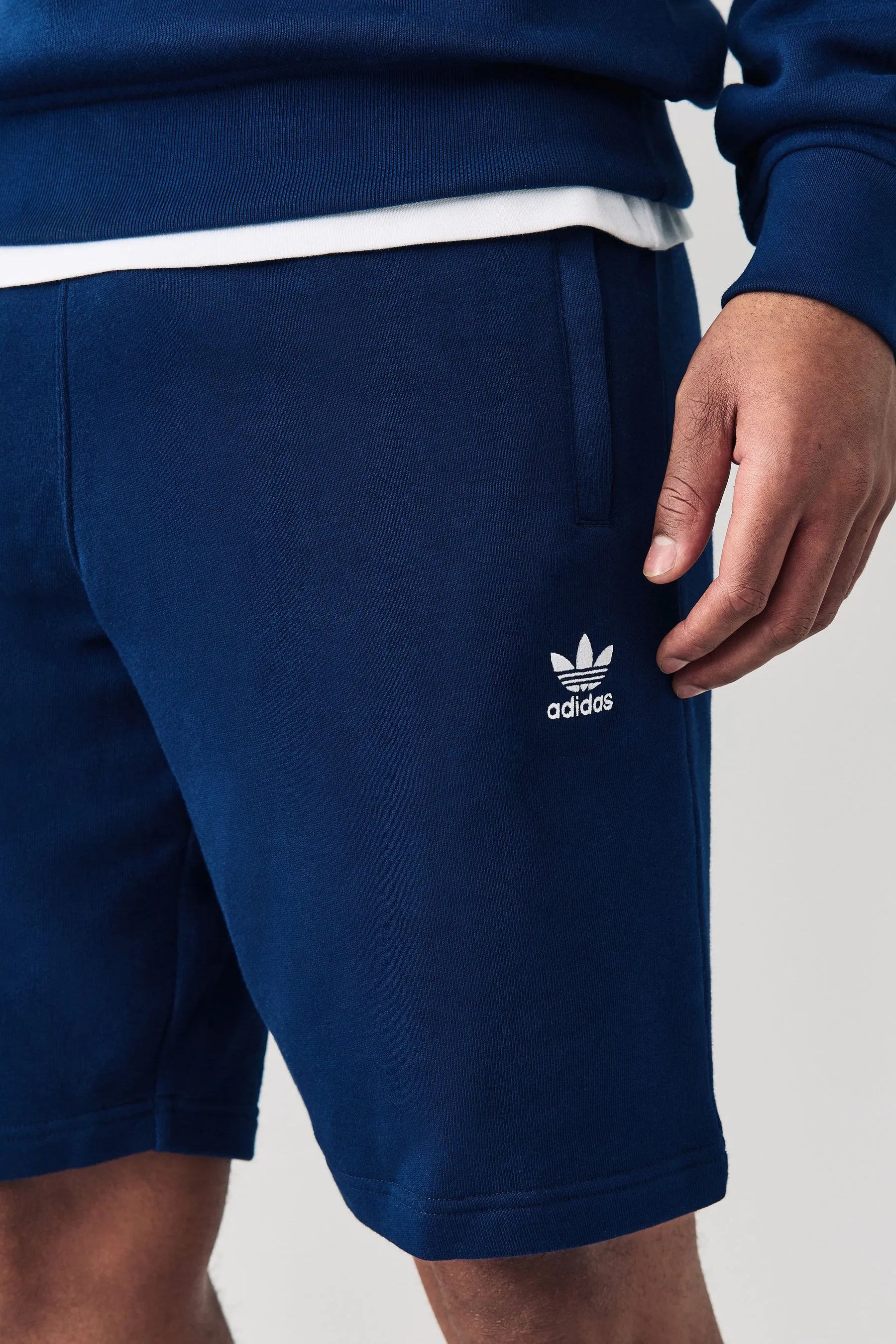 adidas Must-have - Shorts con trifoglio