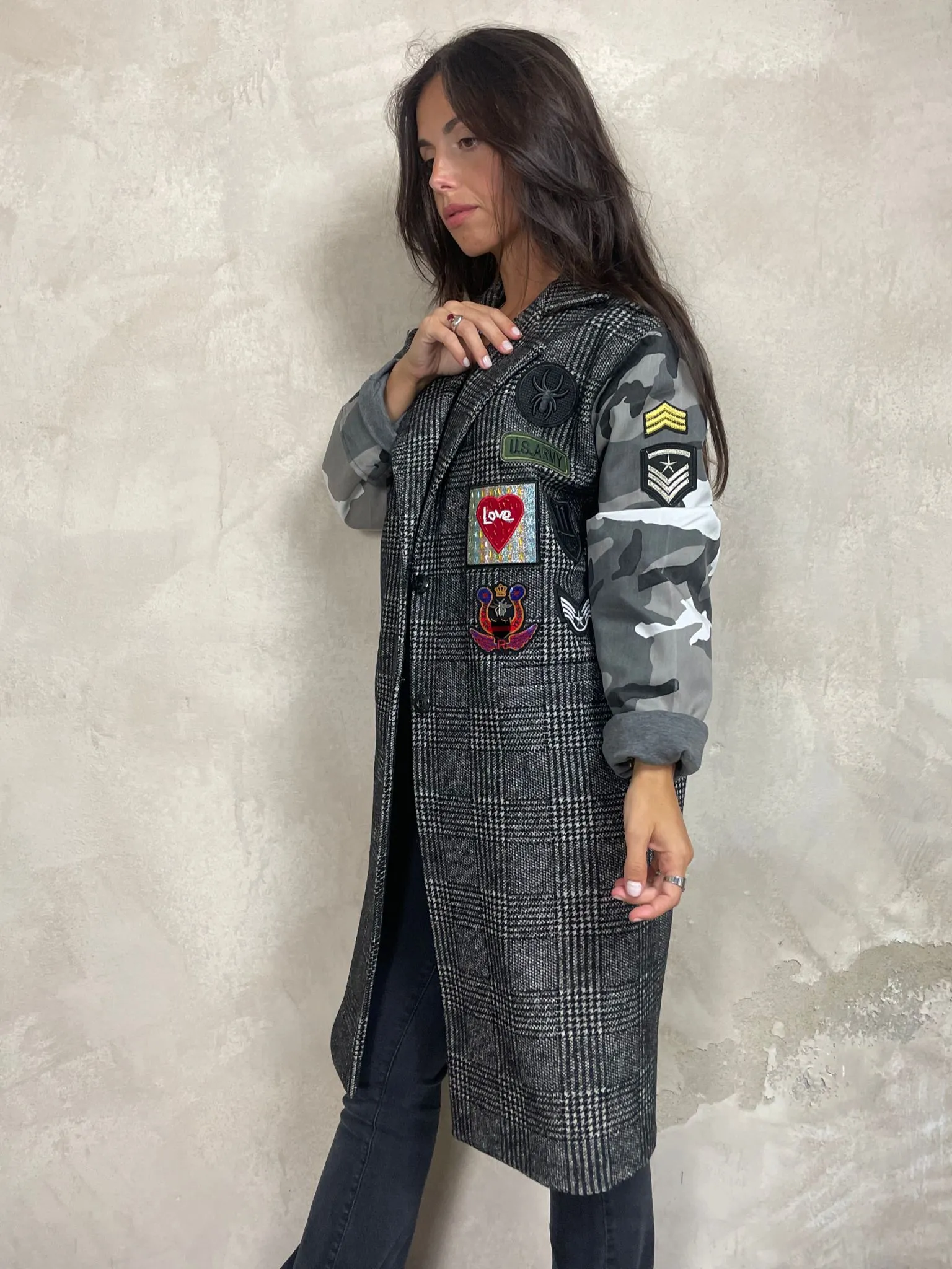 Cappotto Combinato Patch Maniche Camou Grigie