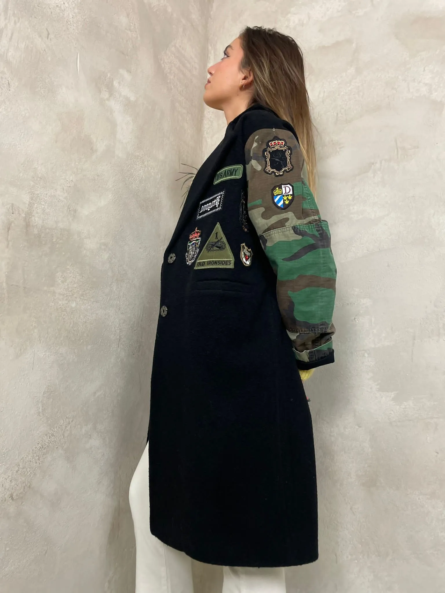 Cappotto Combinato Patch Maniche Camou Nero