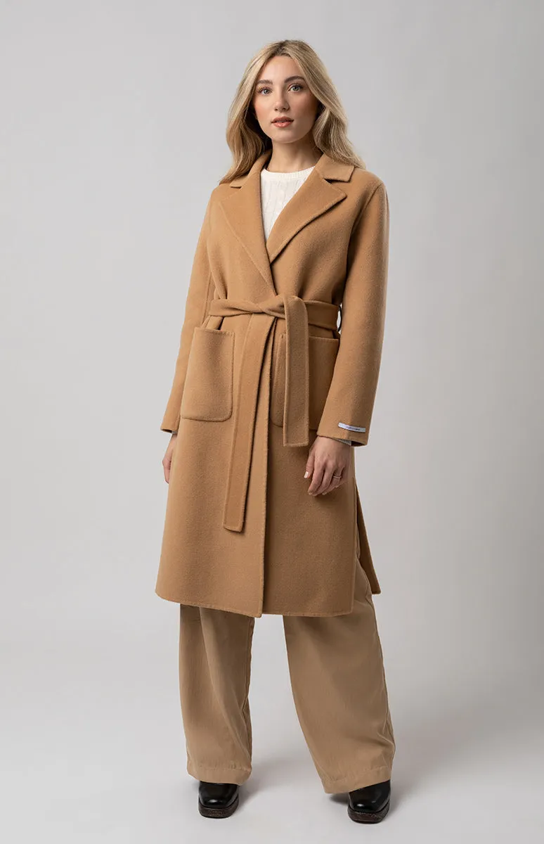 Cappotto con cintura