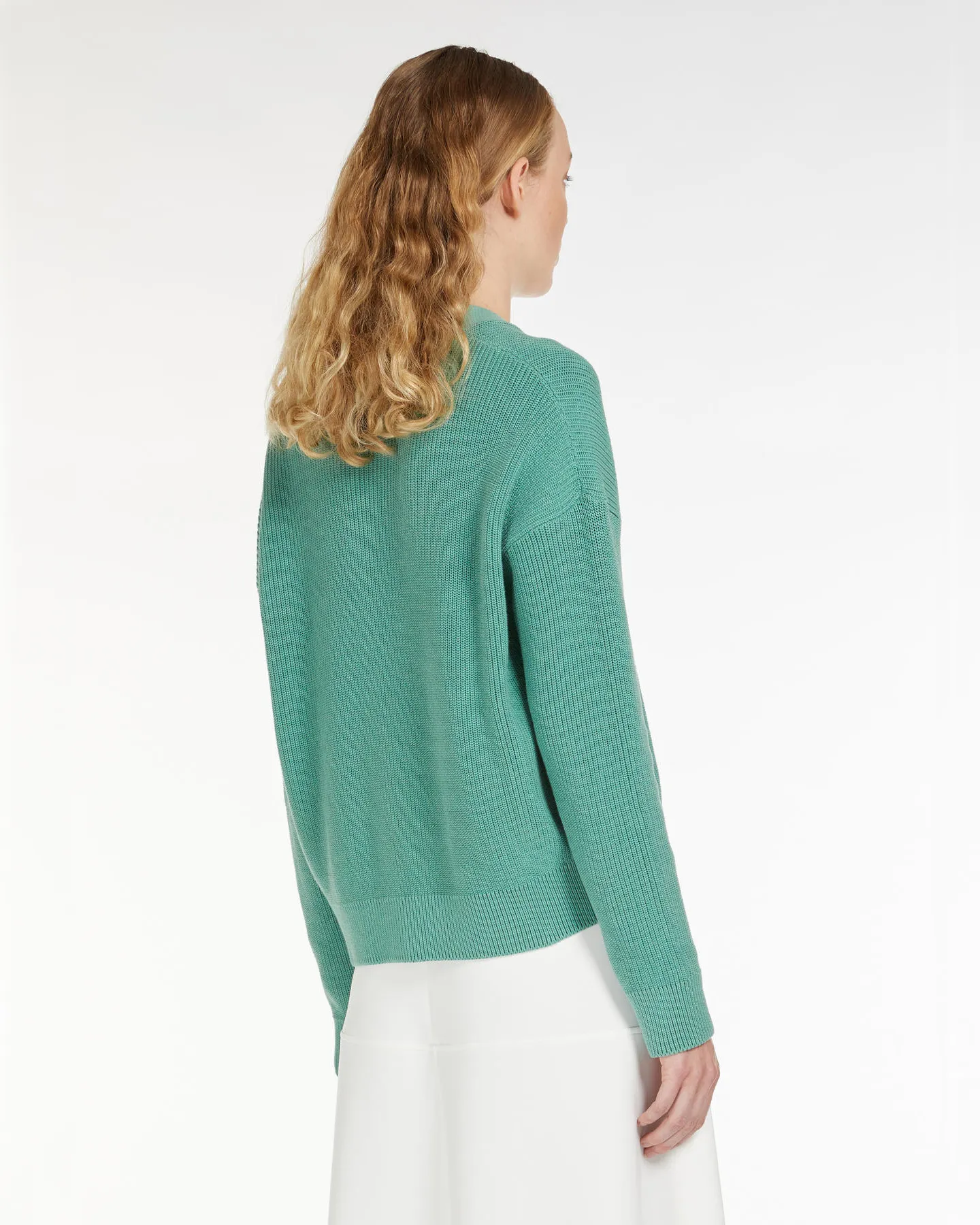 Cardigan verde in cordonetto di cotone con scollo a V