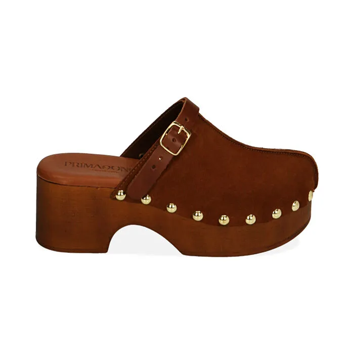 Clogs cognac in camoscio, tacco 6 cm