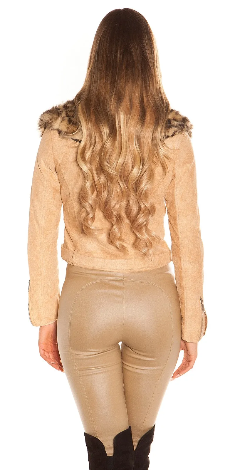 Giacca beige con pelliccia  GIU032