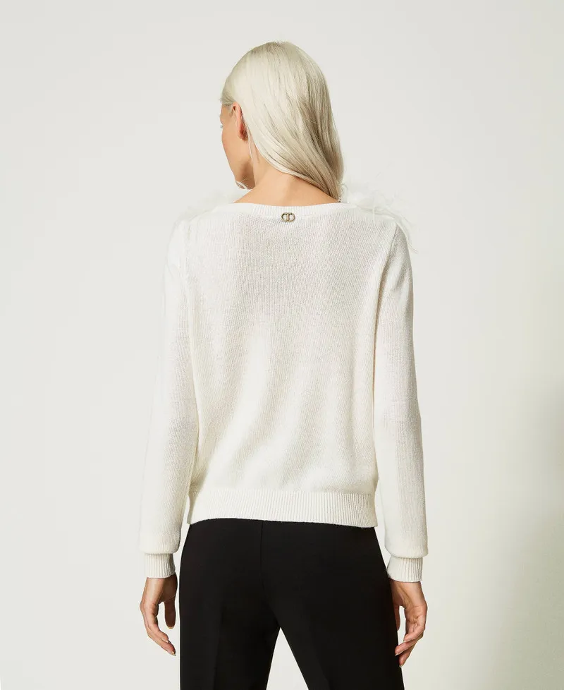 Maglia regular in misto lana con piume