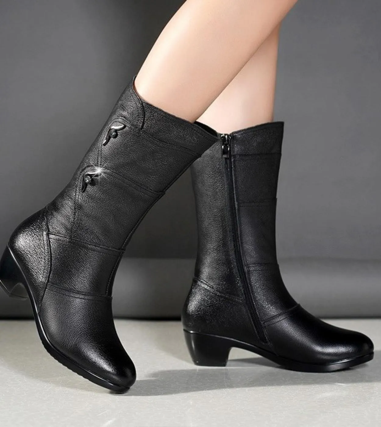 Moda Madre Scarpe Stivali di pelle Punta tonda Scarpe da donna Stivali invernali Donna spessa con stivali Stivali a metà polpacc