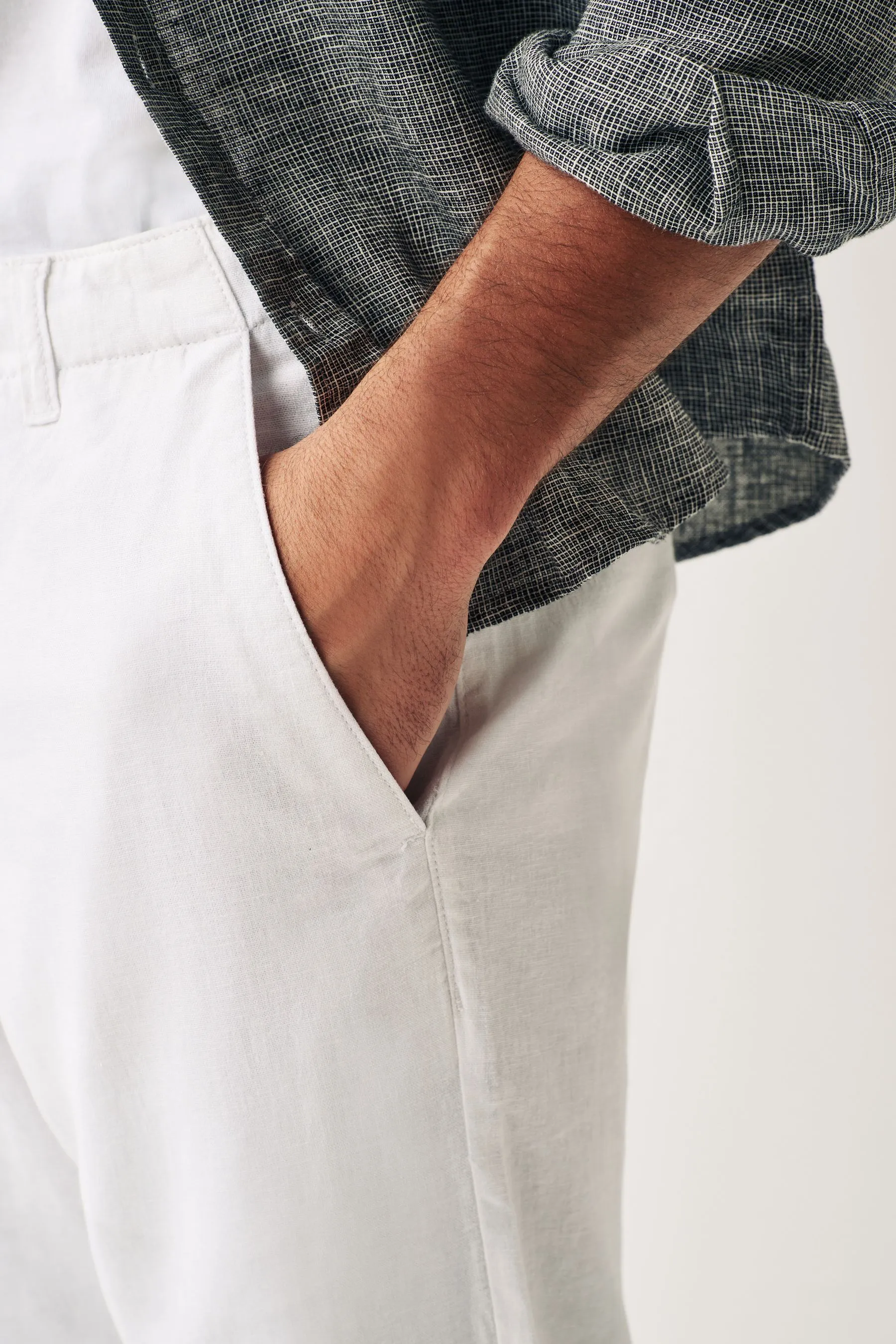 Pantaloni in viscosa e lino con coulisse