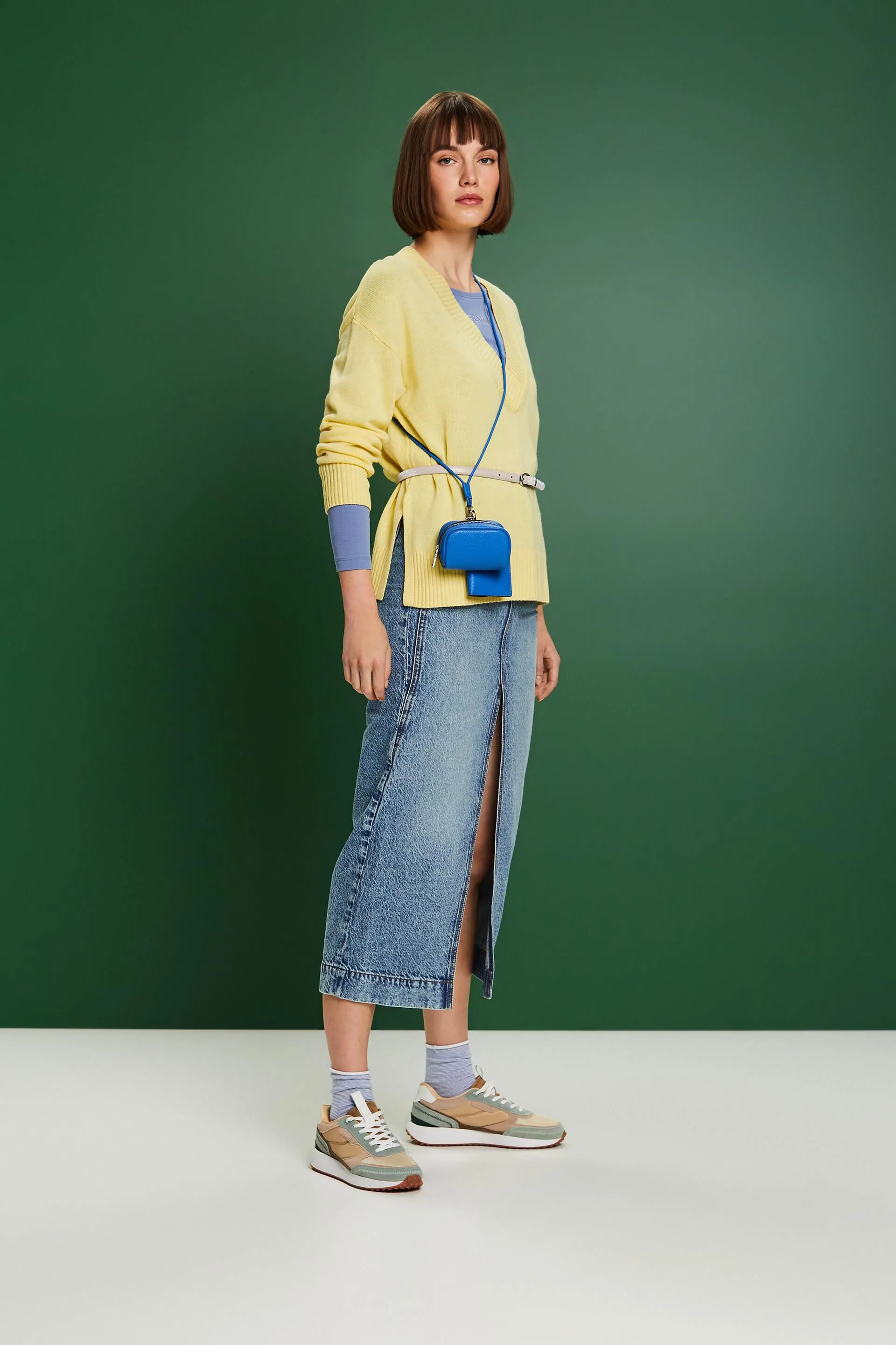 Pullover con scollo a V in misto lana e cashmere