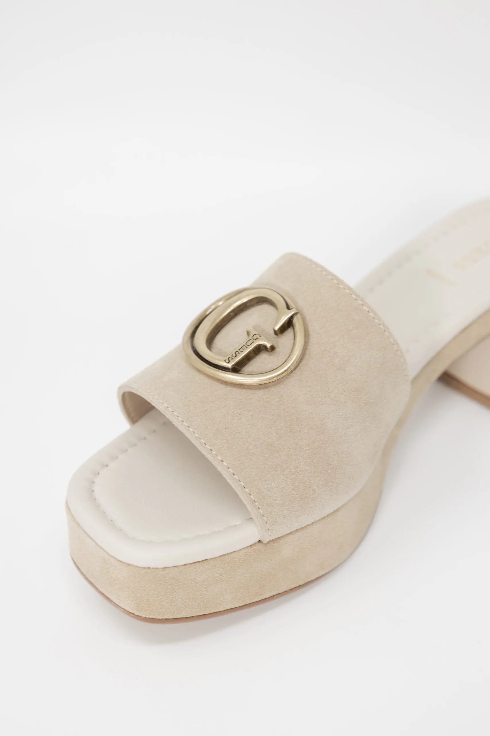 Scarpe con tacco Guess CINZIA Beige