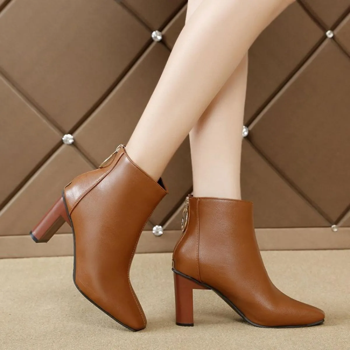 Stivali corti moda autunno inverno donna tinta unita punta quadrata tacchi alti stivali tinta unita semplici casual tacco alto S