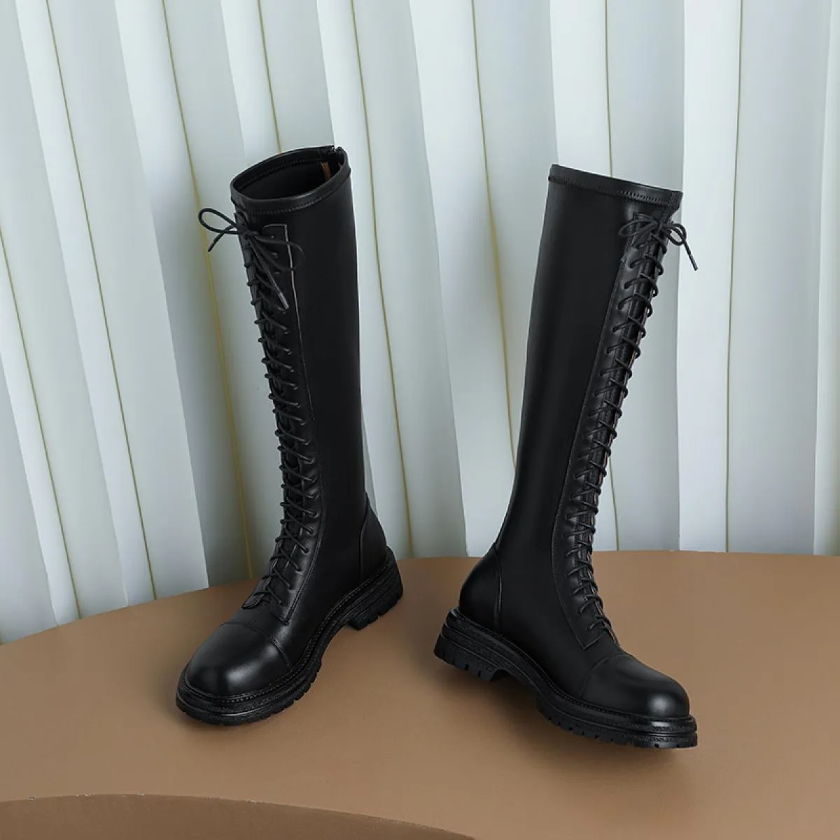 Stivali da moto in vera pelle Autunno Inverno Donna Stivali alti al ginocchio Piattaforme stringate moda Scarpe casual con tacco