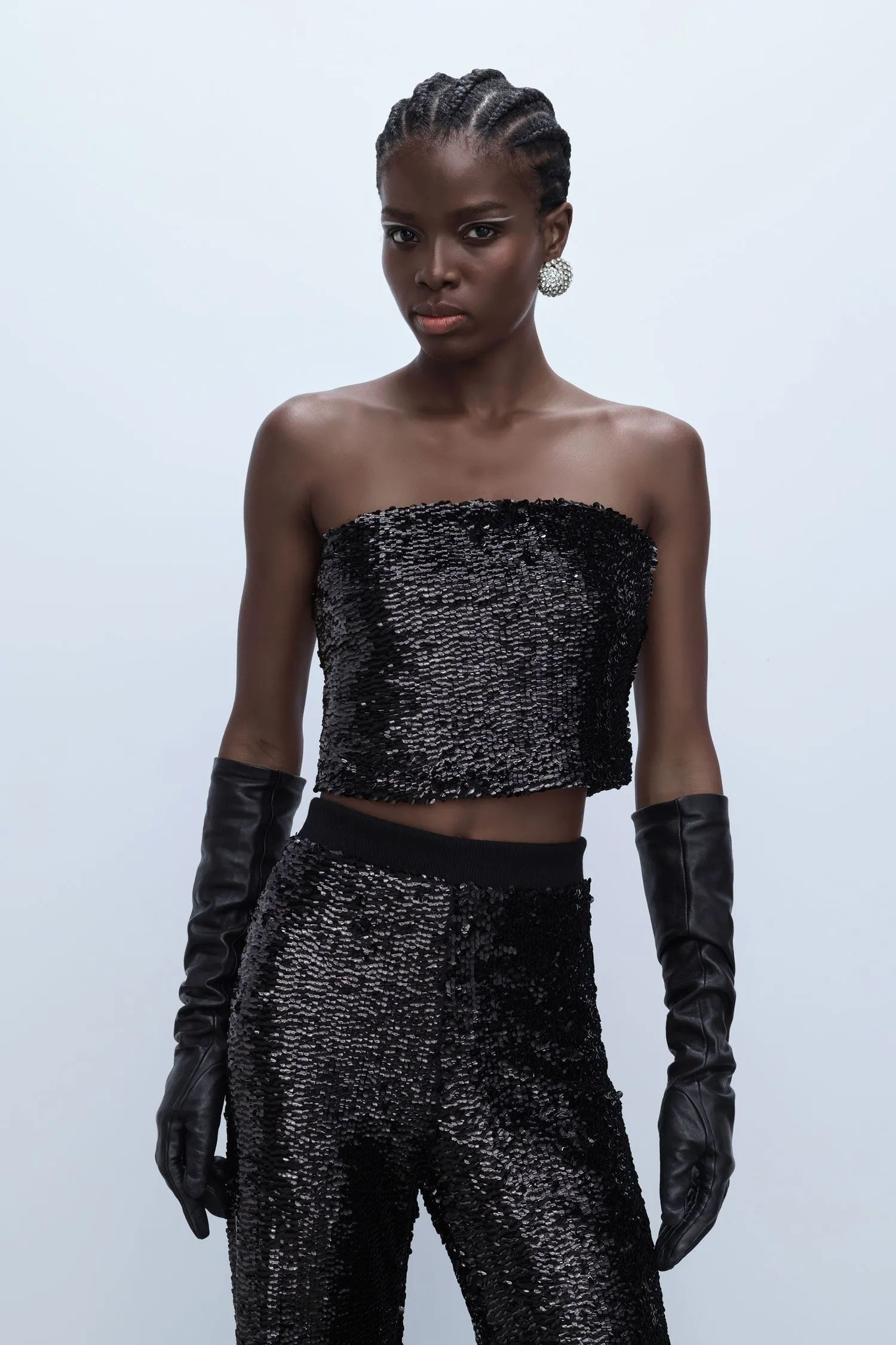  Top senza maniche con paillettes     