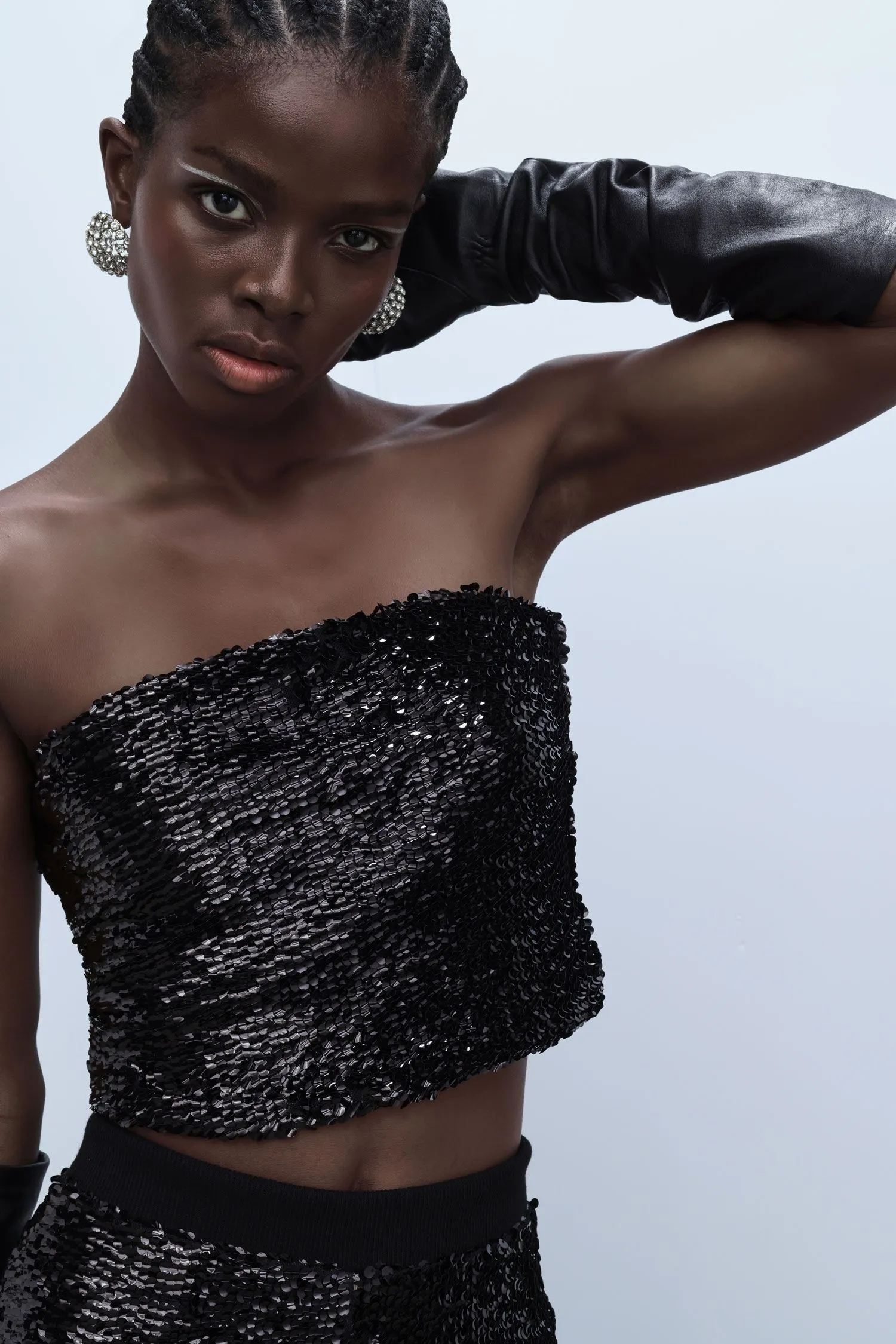  Top senza maniche con paillettes     