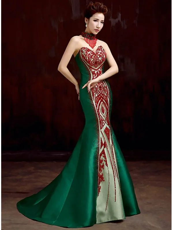 Vestito lungo da Sera per occasioni speciali con scollo a cuore di raso verde con paillettes rosse